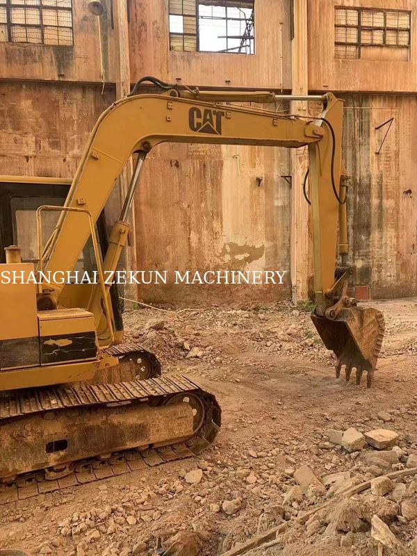 Excavadora CAT E70B usada en Japón con tamaños de mini excavadora y motor original de Japón