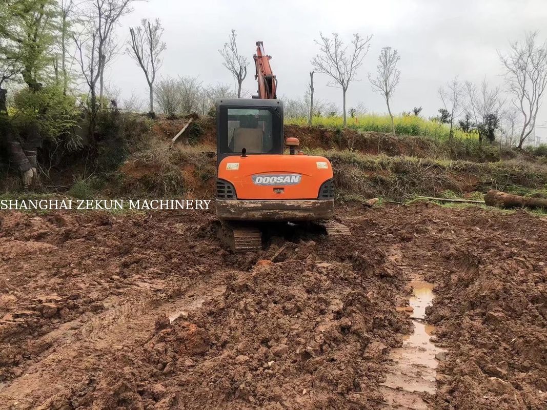 2010 EX60 mini excavadora de segunda mano 38.1kw con válvula hidráulica original