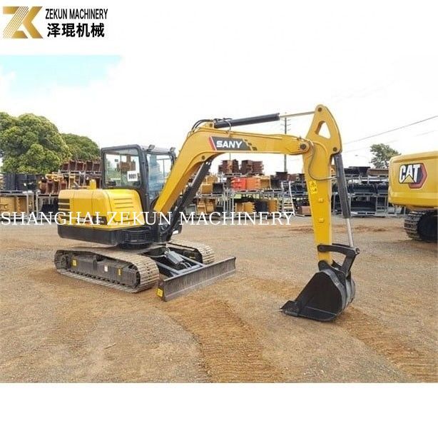 Mini Excavadora SY55C original y usada con accesorios SY55C a un precio asequible