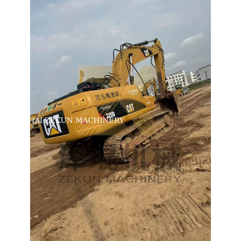 Excavadora usada Cat 320D en Japón con 20000 KG de peso de la máquina en buenas condiciones