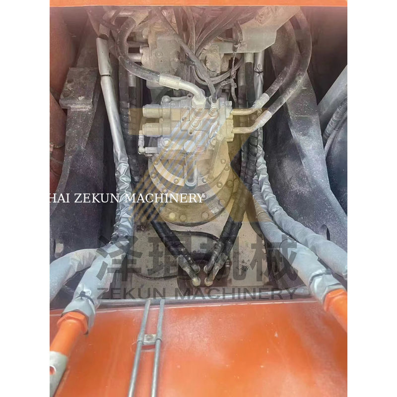 Hitachi ZX200-5G Excavadora usada de Japón con 20 toneladas de peso operativo y cilindro