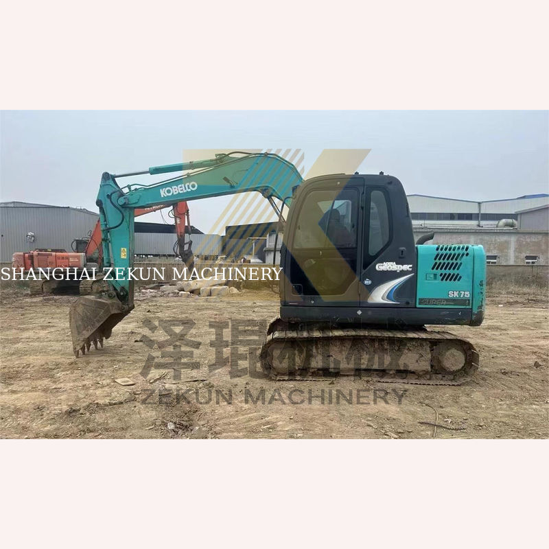 0.4m3 Capacidad de cubo 2017 Excavadora usada Kobelco 907 E307D Sk75 Sk75-11 en Shanghai