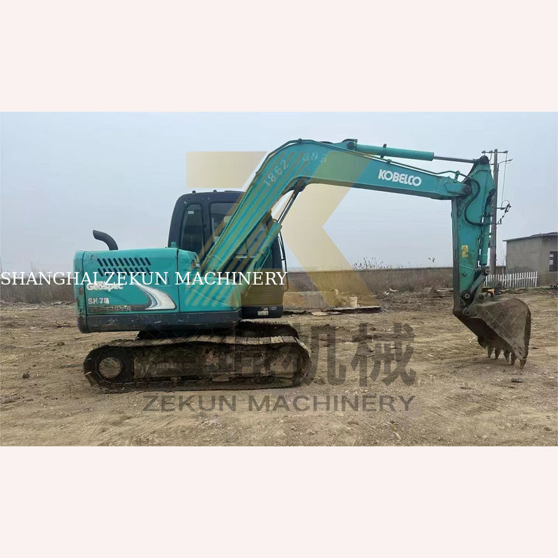 0.4m3 Capacidad de cubo 2017 Excavadora usada Kobelco 907 E307D Sk75 Sk75-11 en Shanghai