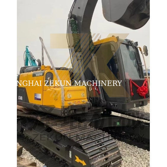 Excavadora Volvo EC140DL de 84 KW de segunda mano con buena transmisión final en buenas condiciones Año 2020