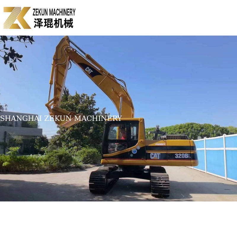 Excavadora usada Cat 320 BL con capacidad de 0.92 m3 y 2001-4000 horas de trabajo