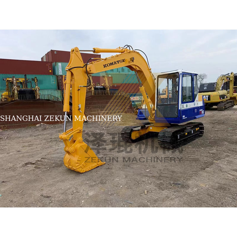 Excavadora Komatsu PC60-5 usada en buen estado con otro cilindro hidráulico y en 2022
