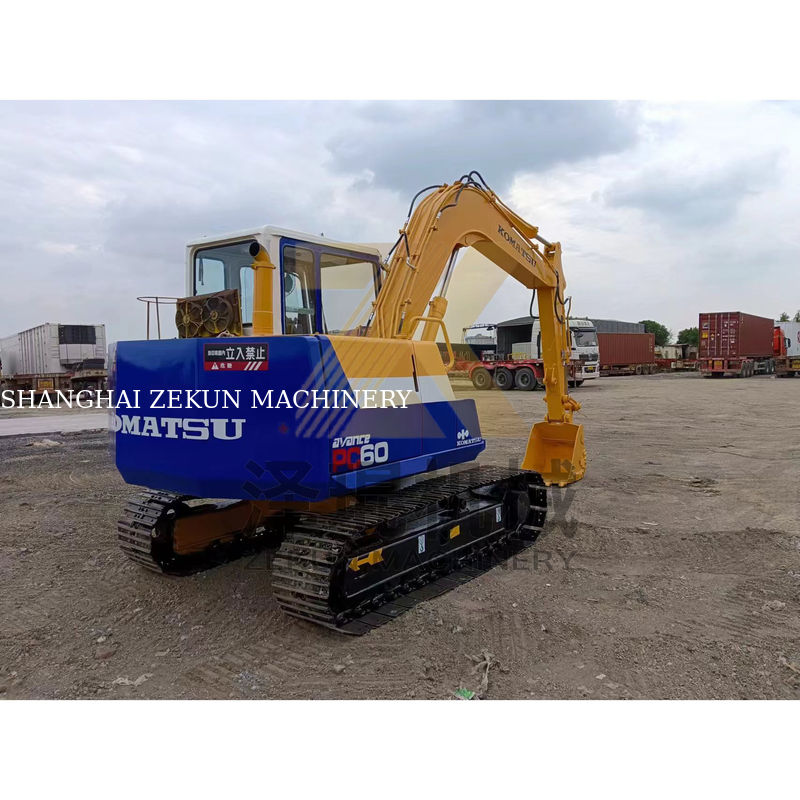 Excavadora Komatsu PC60-5 usada en buen estado con otro cilindro hidráulico y en 2022