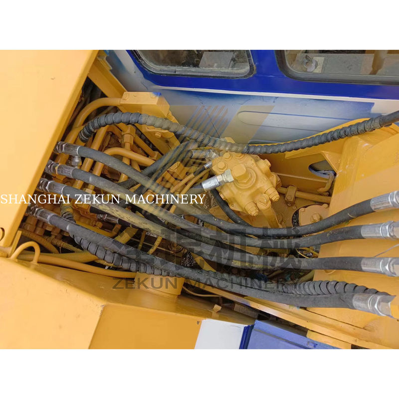 Excavadora Komatsu PC60-5 usada en buen estado con otro cilindro hidráulico y en 2022