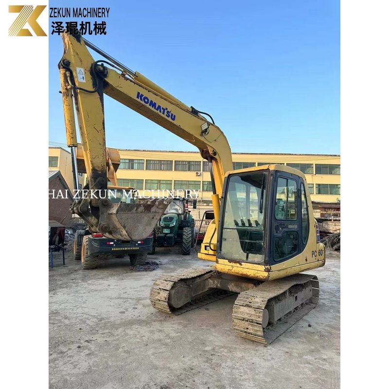 Excavadora japonesa Komatsu PC60-7 de segunda mano de 6 toneladas de color original