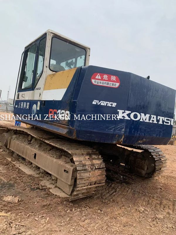 KOMATSU PC120-5 PC120 Excavadora con 64KW de potencia y año 2000 en Japón a un precio asequible