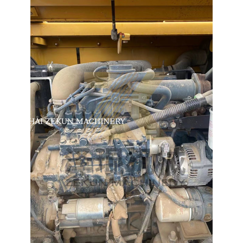 Una excavadora Sany SY75C en Shanghai con una potencia de 55 KW y un peso de 7000 kg