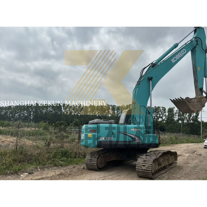 Maquina de excavación Kobelco SK210-8 de buena condición usada de 21 toneladas en Shanghai con año y motor HINO 2020