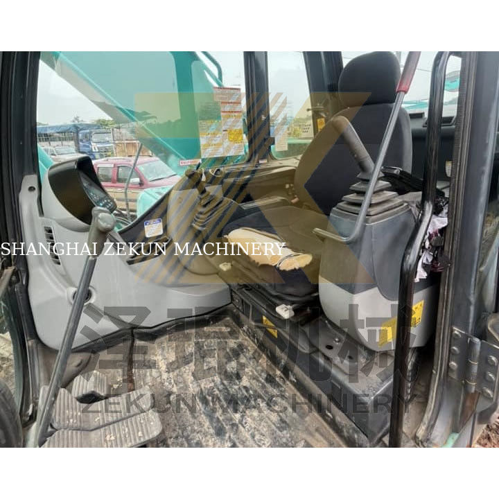 Máquina de excavadora Kobelco SK200-8 de 2018 con y con pocas horas de trabajo en las mejores condiciones