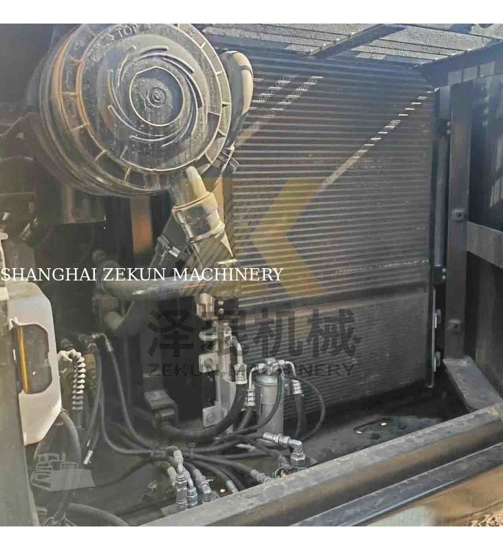 Excavadora Volvo EC140DL bien mantenida, motor D3.8E de 14 toneladas de peso en funcionamiento