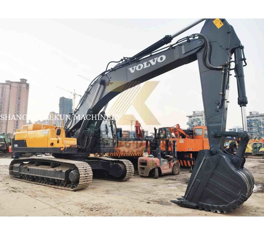 Excavadora VOLVO EC480DL usada 270KW Potencia y 1,77 3,8 m3 Capacidad del cubo