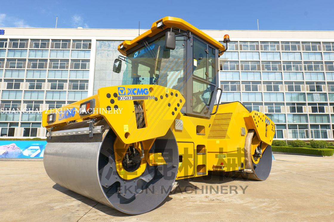 13 toneladas XCMG XD133 Doble tambor de rodillo China Equipo de construcción de carreteras de etapa III