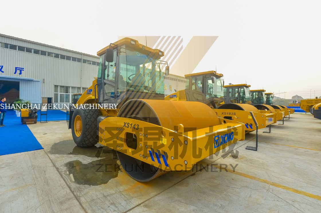 14 toneladas XCMG XS143 Roller vibratorio China Equipo de la etapa II