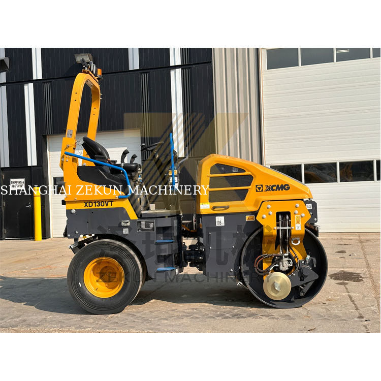 Venta de rodillos vibratorios de 4 toneladas XCMG XD130VT para la construcción de carreteras