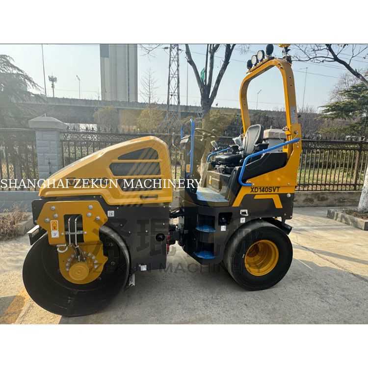 4 toneladas de mini rodillo vibratorio para carretera XCMG XD140SVT EU etapa III