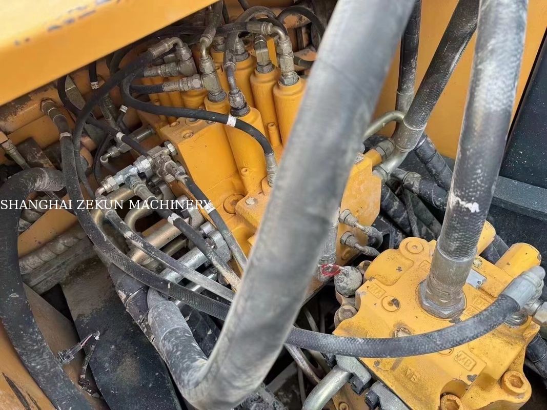 Excavadora 2018 R215VS 3 800 horas de trabajo Perfecto para trabajos pesados