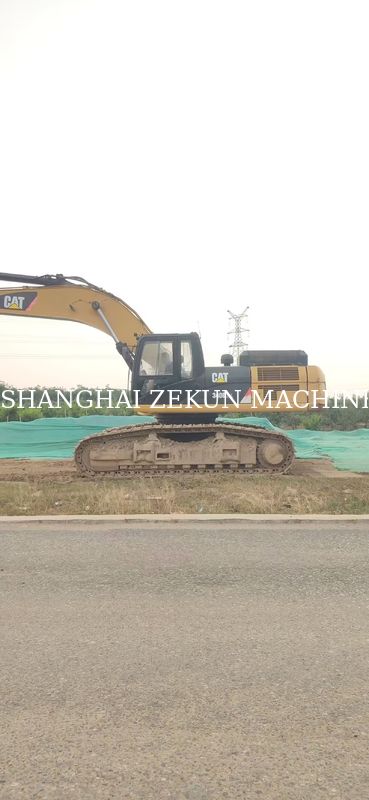 Excavadora Cat 340D2L 2019 con 8 436 horas de trabajo Excelente rendimiento