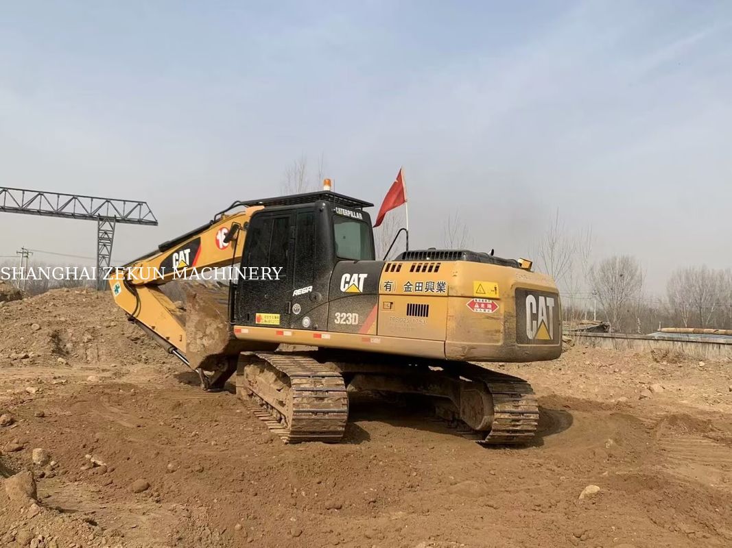 Excavadora versátil 2020 Cat 323D2 de 23 toneladas 4877 horas para diversas aplicaciones