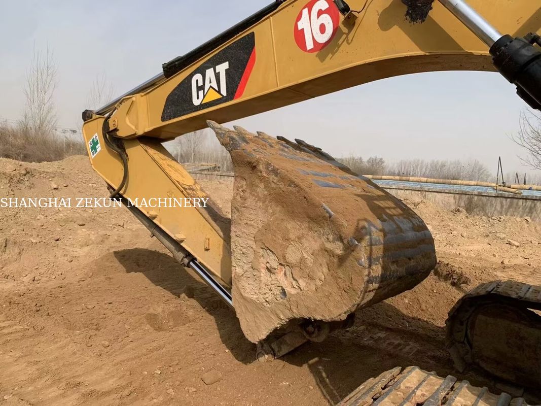 Excavadora versátil 2020 Cat 323D2 de 23 toneladas 4877 horas para diversas aplicaciones