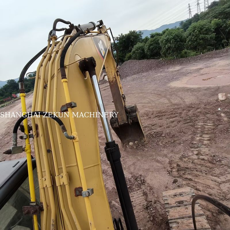 Excavadora CAT 320D 2016 de clase 20 toneladas con motor CAT C6.4 ACERT Profundidad máxima de excavación 680 mm