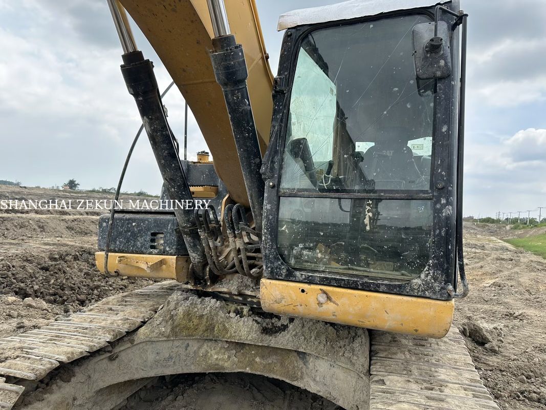 2014 CAT 320D2 Excavadora 10 812 horas y rendimiento Tasa de flujo hidráulico 2 × 214 L/min Velocidad de viaje 3,5 / 5,5 Km/h