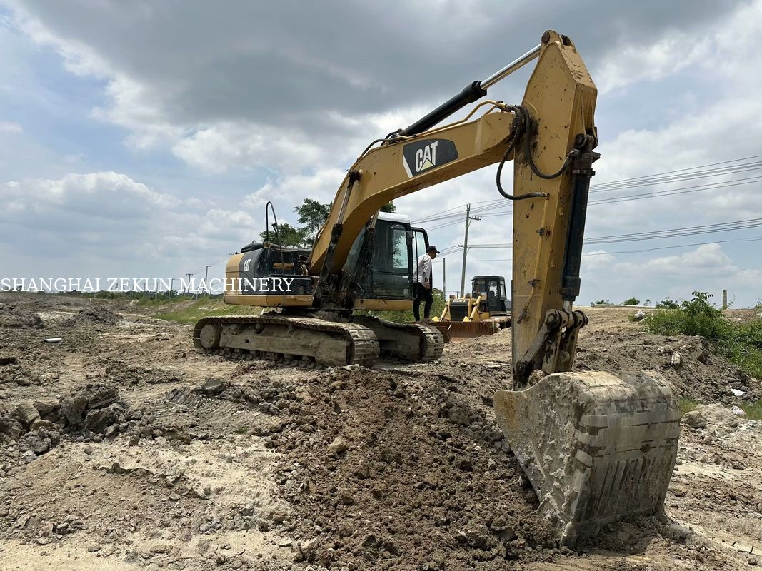 2014 CAT 320D2 Excavadora 10 812 horas y rendimiento Tasa de flujo hidráulico 2 × 214 L/min Velocidad de viaje 3,5 / 5,5 Km/h