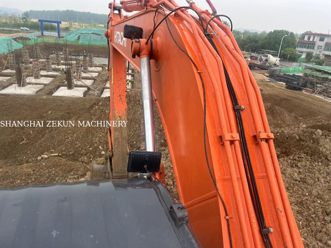 2020 Hitachi ZX220-5A Excavadora 6541hrs Altura máxima de excavación 630 mm Profundidad máxima de excavación 670 mm Para trabajos pesados