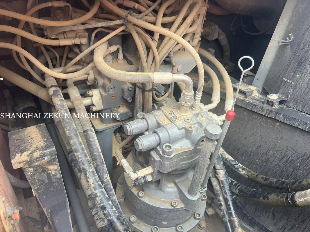 Excavadora Hitachi ZX200-5A de 2022 con altura máxima de excavación de 9 y velocidad de giro de 13.3 rpm, 5500 horas