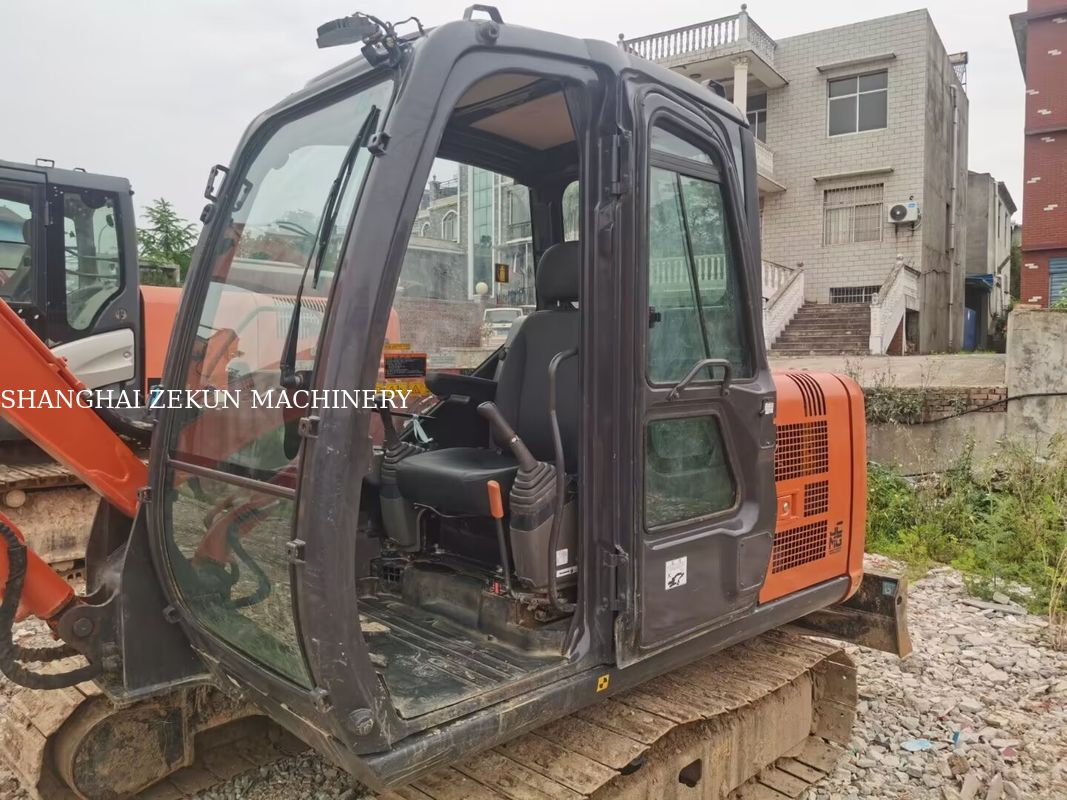 2023 Hitachi ZX60C-6A Excavadora 2785 horas Peso operativo 5 Cumple con el nivel 3 / Estadio III de la norma de emisiones