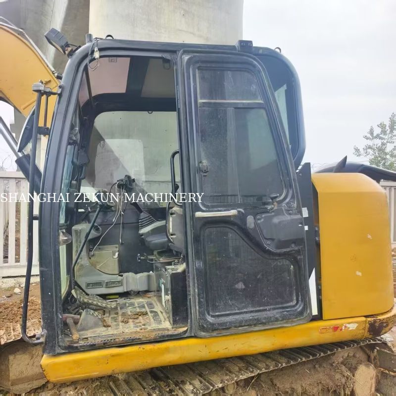 Excavadora CAT 307E2 de 2017, 12544 horas, altura máxima de descarga 070 mm, presión hidráulica 28 MPa