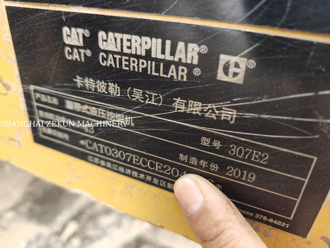 Excavadora CAT 307E2 de 2019 con alcance máximo a nivel del suelo de 400 mm y capacidad del tanque de combustible de 135 l