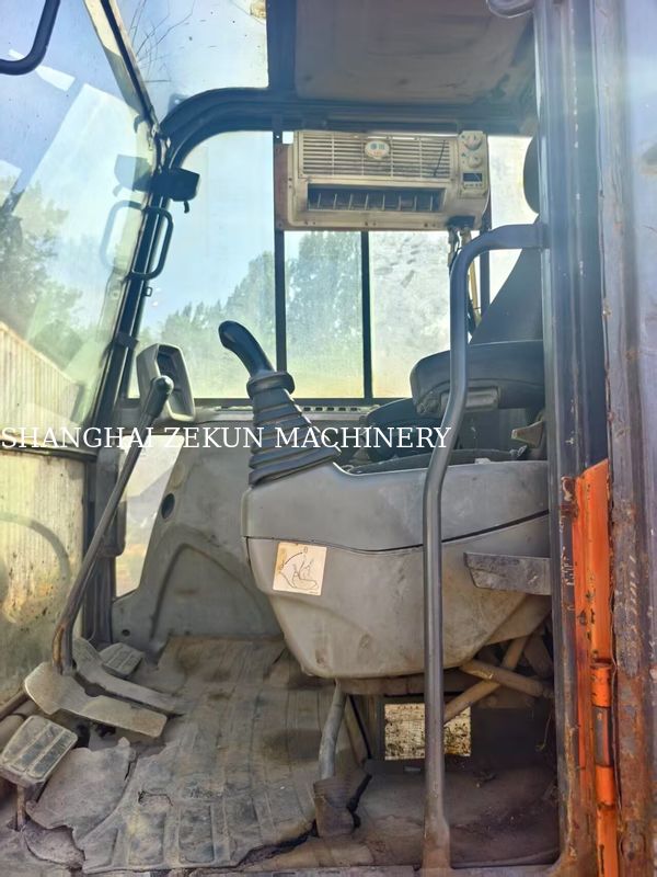Excavadora Doosan DX60 2013 con presión hidráulica de 27.5 MPa y altura máxima de excavación de 800 mm