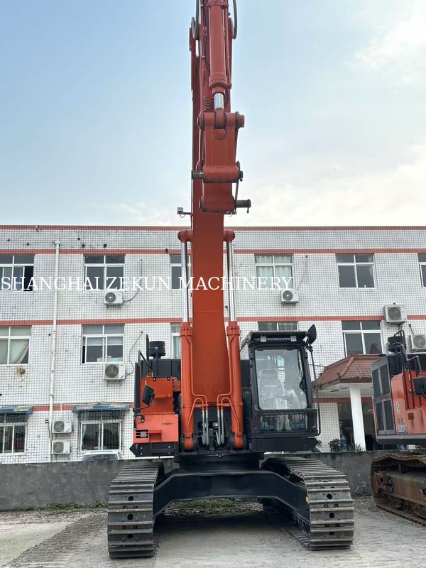 2024 Hitachi ZX520LCH Excavadora de alcance máximo en el nivel 12 del suelo Deslocamiento 15.68 L para el próximo proyecto