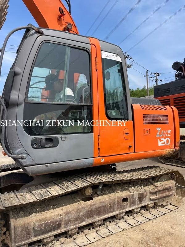 Excavadora Hitachi ZX120-6 usada con brazo de 2.5m y altura máxima de descarga de 210mm, 11158 horas