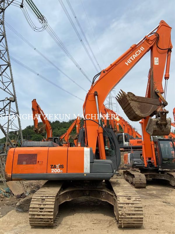 Excavadora usada Hitachi ZX200-3G con 11050 horas Largo del brazo 2.94 M Largo del arco 5.7 M