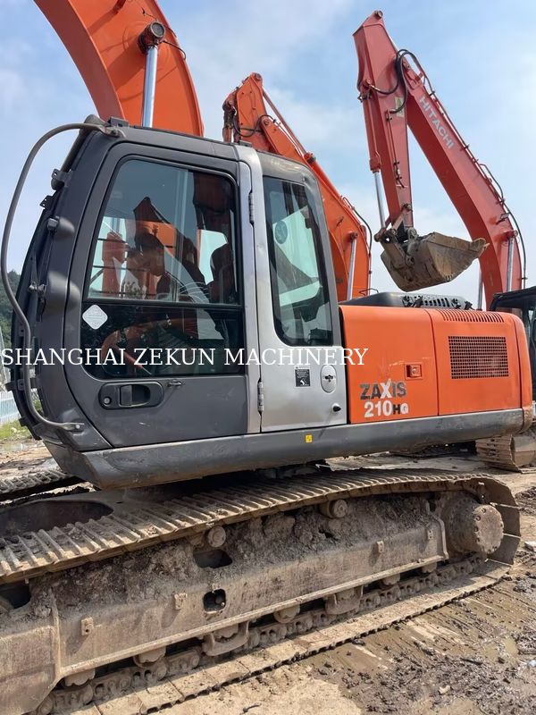 Excavadora Hitachi ZX200-3G 11056 horas Velocidad de desplazamiento de 3.5 / 5.5 km/h