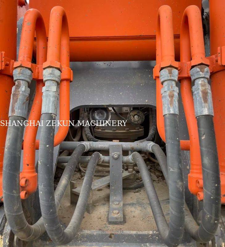 Excavadora Hitachi ZX200-3G 10658 horas Largo del brazo 2.94 m Altura máxima de excavación 620 mm