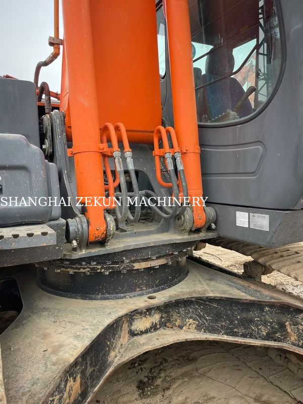 Excavadora Hitachi ZX200-3G 10658 horas Largo del brazo 2.94 m Altura máxima de excavación 620 mm