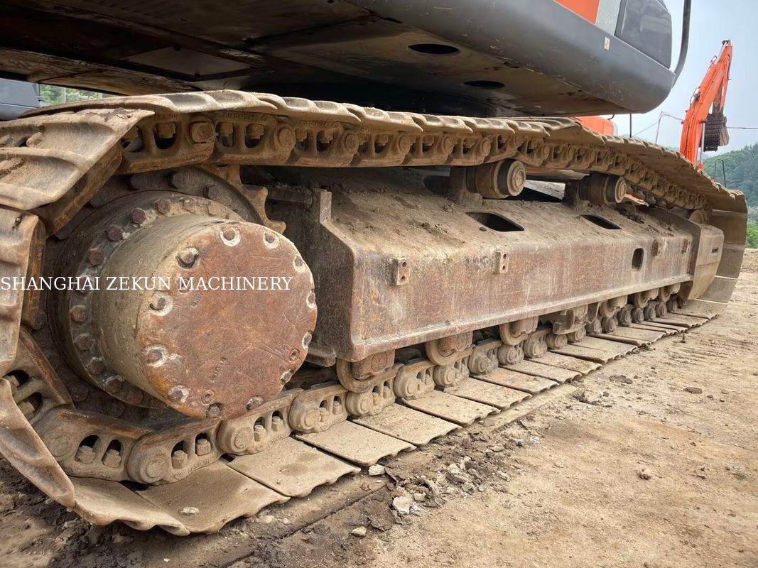 Excavadora Hitachi ZX200-3G 10658 horas Largo del brazo 2.94 m Altura máxima de excavación 620 mm