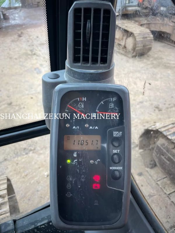 11051 horas Excavadora Hitachi ZX200-3G con capacidad de cuchara de 0.8 – 1.0 M3