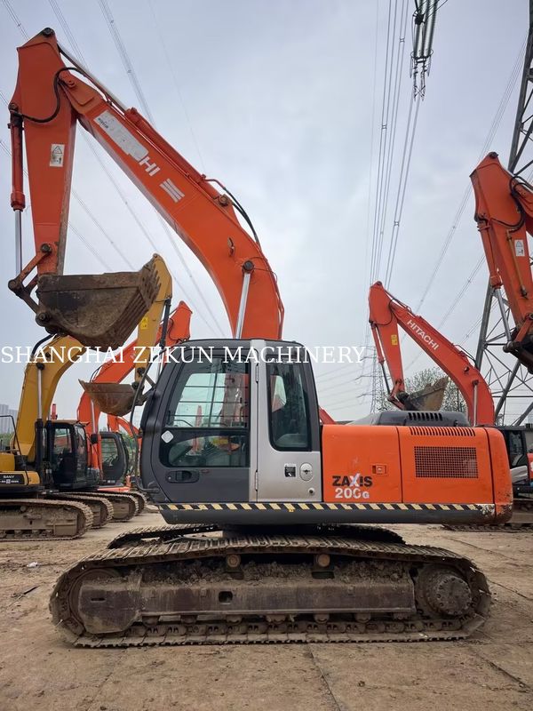 11051 horas Excavadora Hitachi ZX200-3G con capacidad de cuchara de 0.8 – 1.0 M3